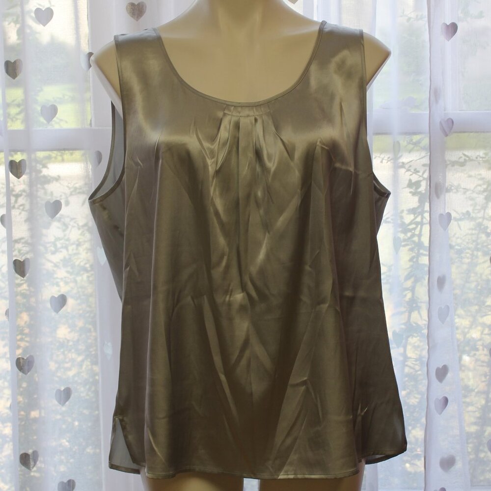 #540 Chico's Silver Dress Tank Size 3 (16)